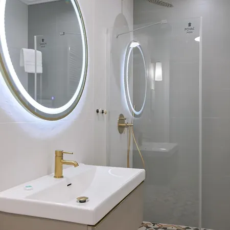 Ltc - Swietego Piotra Apartman *